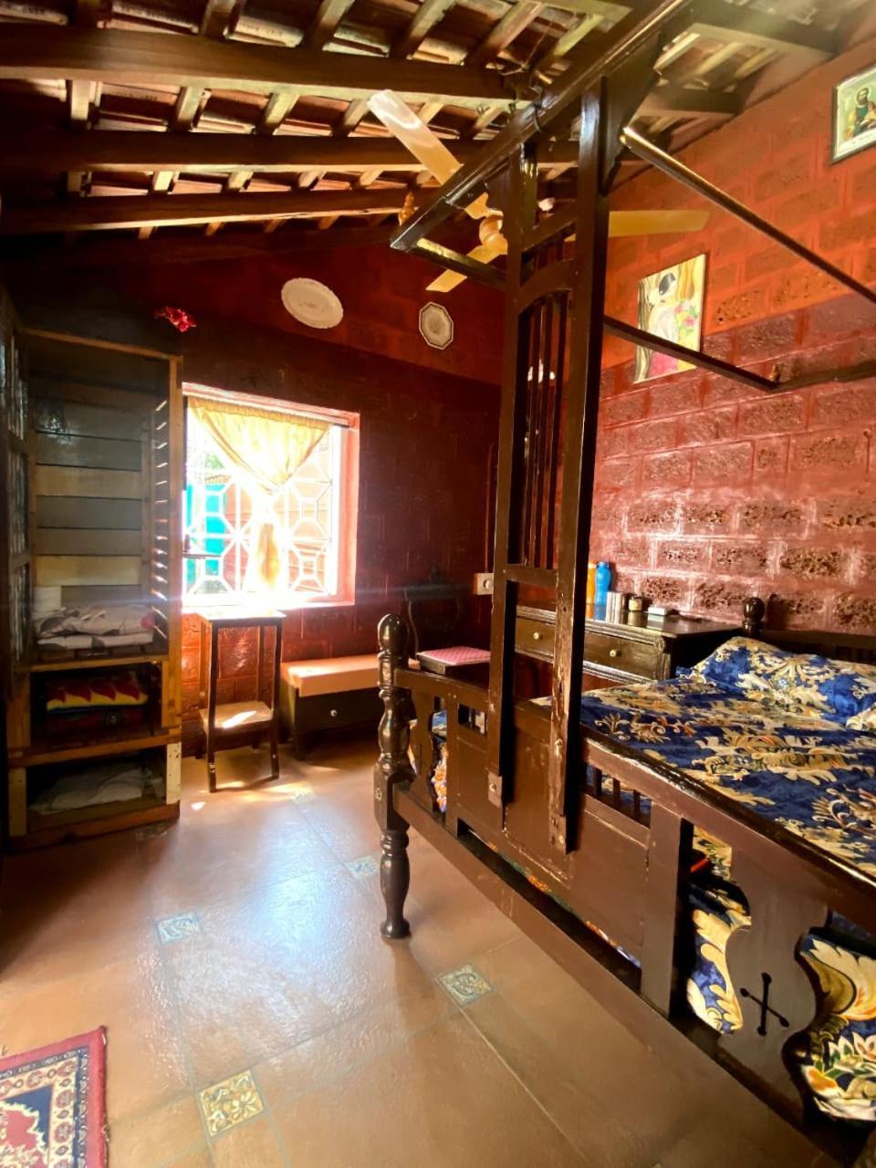 Bed and Breakfast Moradia Dos Quadros Malar Esterno foto