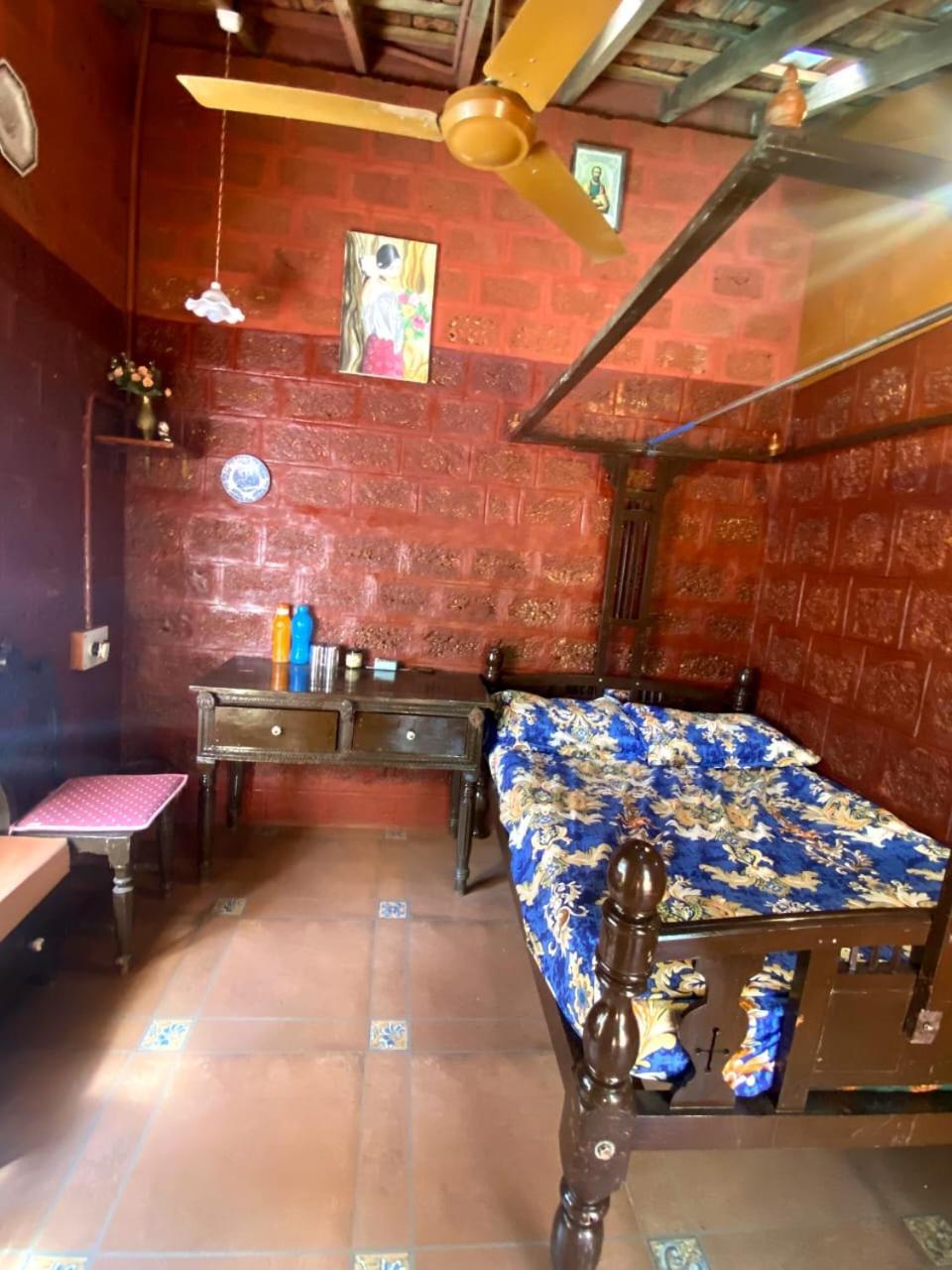 Bed and Breakfast Moradia Dos Quadros Malar Esterno foto