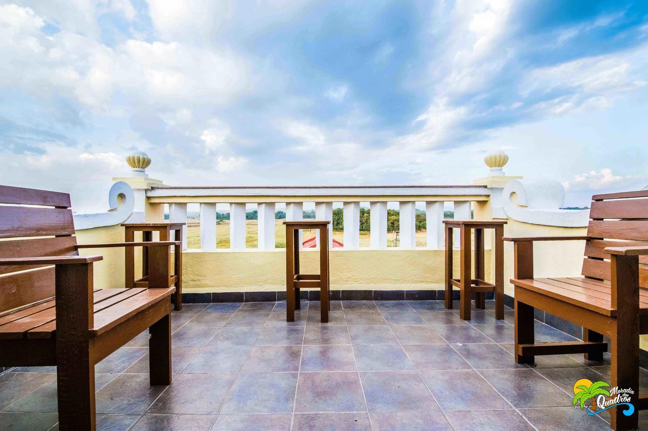 Bed and Breakfast Moradia Dos Quadros Malar Esterno foto