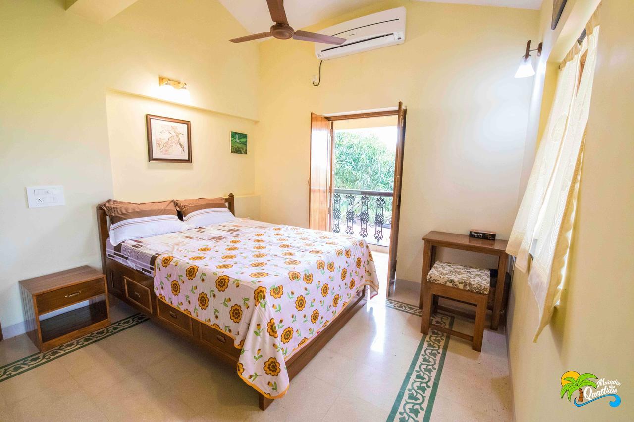 Bed and Breakfast Moradia Dos Quadros Malar Esterno foto